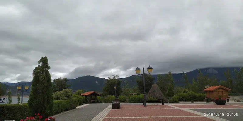 Colegio Rural Agrupado de Riaño - Colegio público en Riano - foto 2