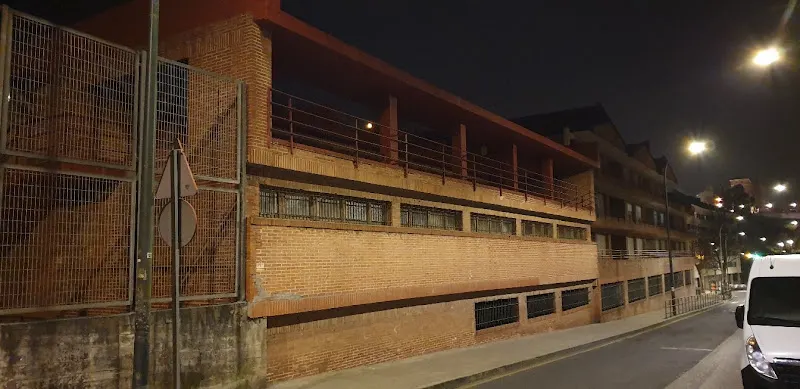 Colegio Público Ingeniero José Orbegozo Gorostidi - Colegio público en Bilbao - foto 2