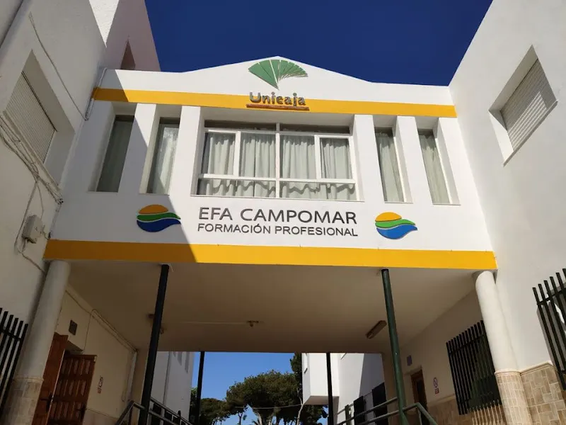EFA CAMPOMAR Formación profesional - Centro de formación profesional en Roquetas de Mar - foto 3