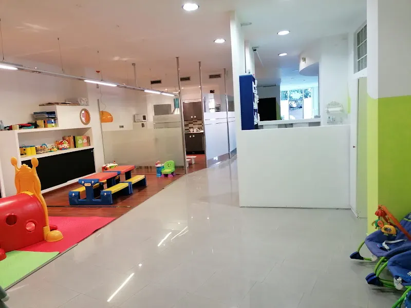 Escuela Infantil Hermanos Grimm de Lérida - Guardería en Lleida - foto 3