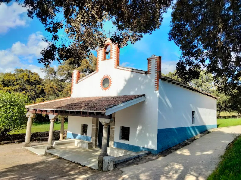 Colegio público Ntra Sra de la Fuensanta - Colegio público en Iglesuela (La) - foto 2