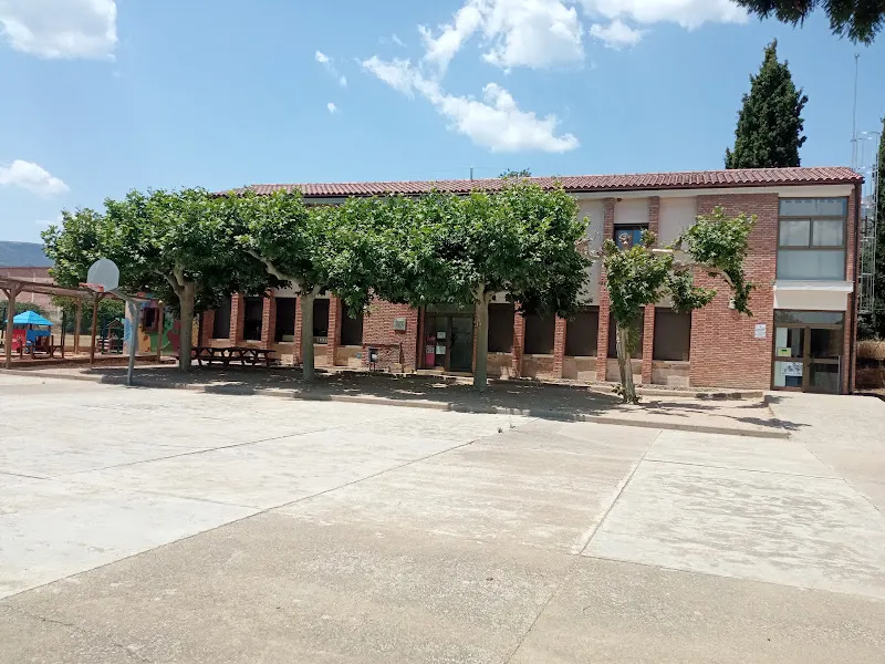 Escuela Pública Mare de Déu del Puig de Meià Zer El Romaní - Vilanova de Meia