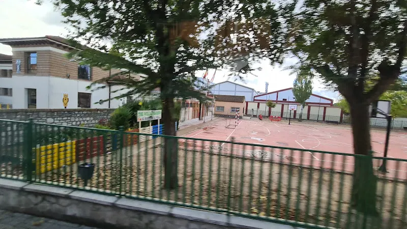 CRA La Esgueva - Esguevillas de Esgueva - Colegio público en Esguevillas de Esgueva - foto 3