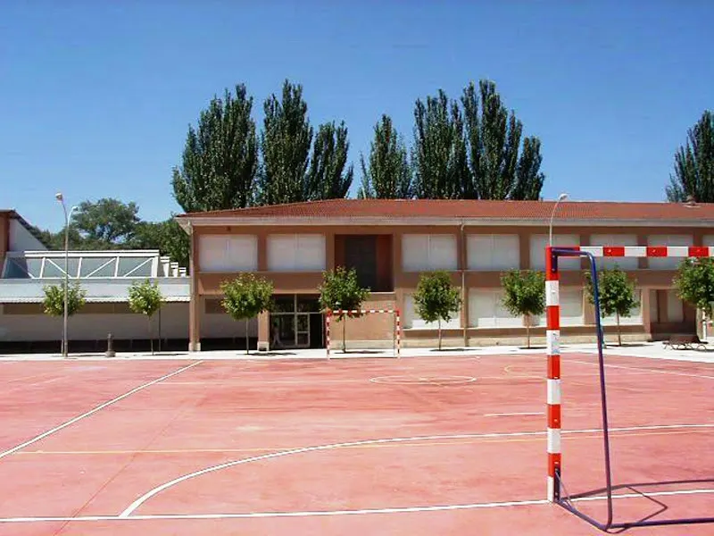 Colegio de Educación Infantil y Primaria de Ujué - Colegio público en Ujue - foto 3