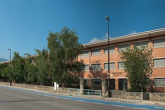 Las miese - Instituto de secundaria en Anievas - foto 3
