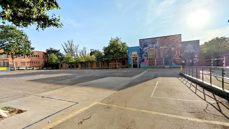 CEIP Fernando el Católico - Colegio público en Zaragoza - foto 2