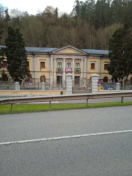 Instituto de Educación Secundaria Río Trubia - Instituto de secundaria en Oviedo - foto 2