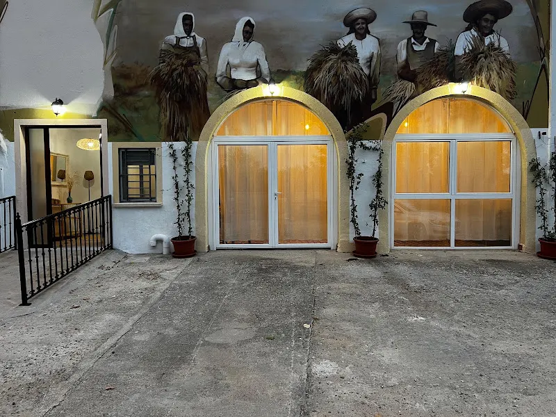Casa Rural Las escuelas de Pradoalegre - Salmoral