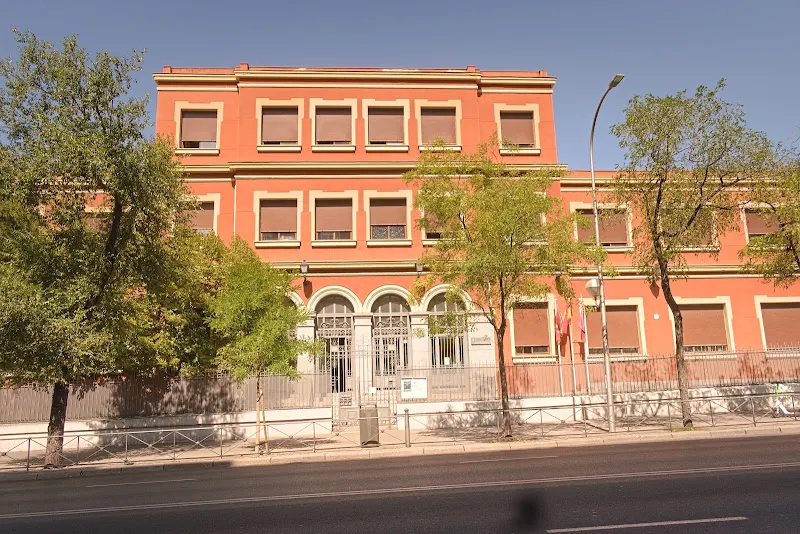 CEIP Legado Crespo - Colegio público en Madrid - foto 2