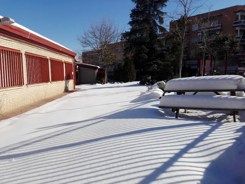 CEIP Isaac Peral - Colegio público en Madrid - foto 2