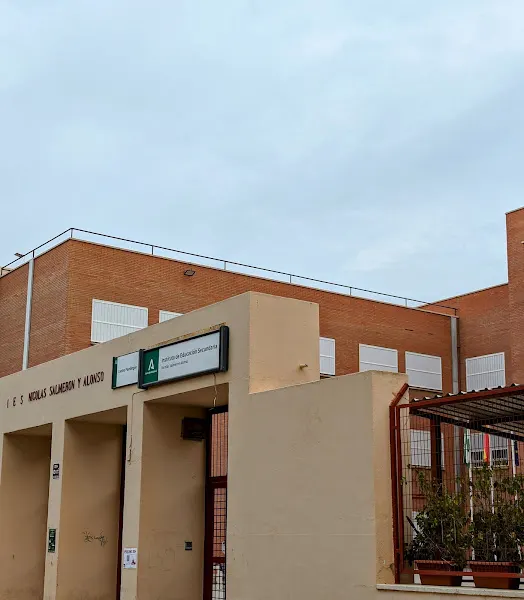 IES Nicolás Salmerón y Alonso - Instituto de secundaria en Almería - foto 2