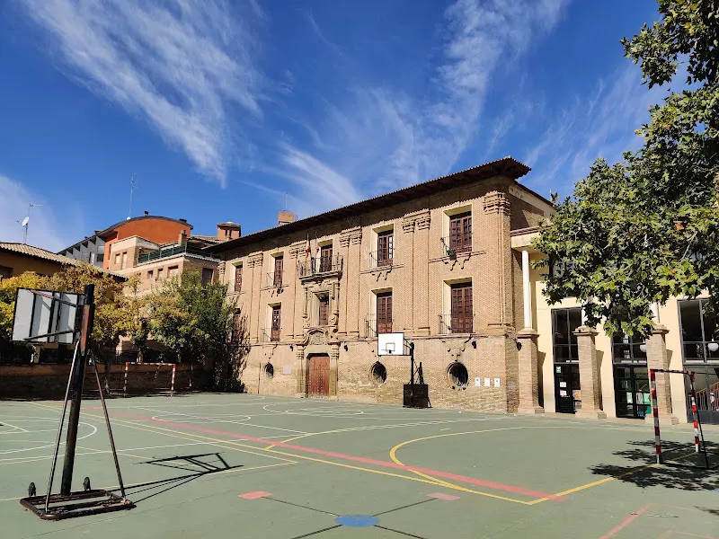 CEIP San Vicente - Colegio público en Huesca - foto 2