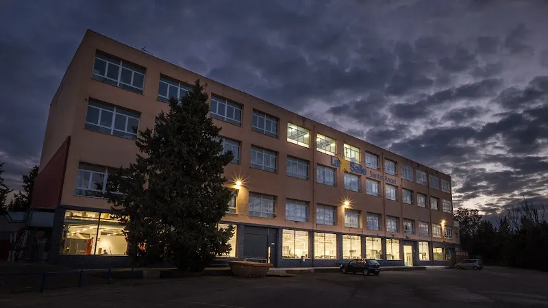 La Salle Santo Ángel - Centro de formación profesional en Zaragoza - foto 2