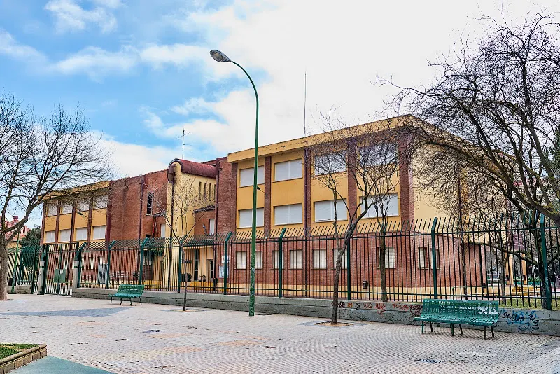Colegio Público Fernando de Rojas - Colegio público en Burgos - foto 2