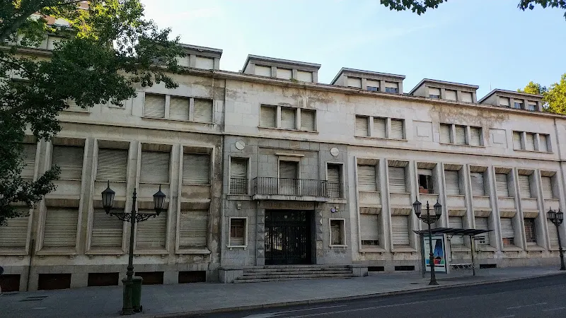 Edificio Colegio El Salvador