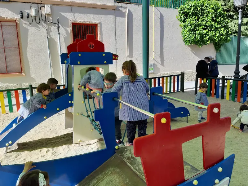 Centro Privado De Educación Infantil Bambis