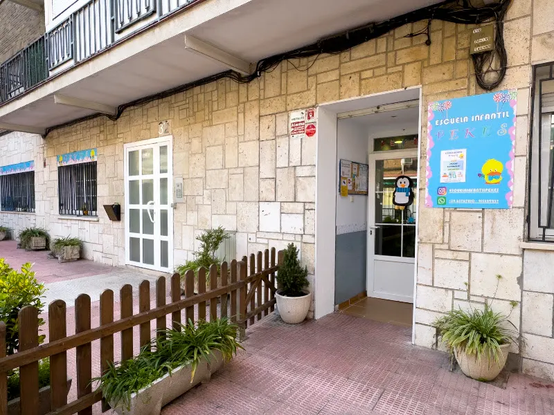 Escuela Infantil Pekes - Madrid
