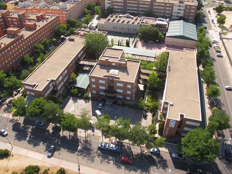 Colegio El Valle Valdebernardo
