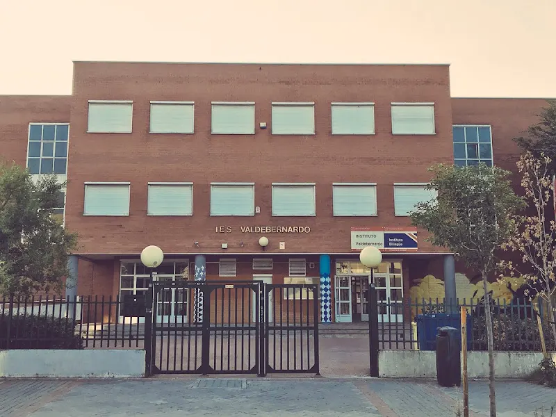 IES Valdebernardo - Instituto de secundaria en Madrid - foto 2