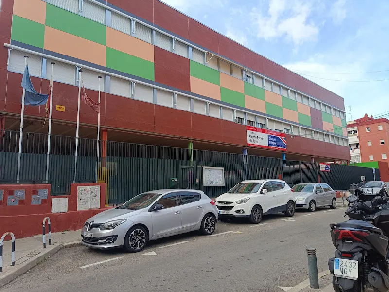 CEIP Ramón Pérez de Ayala - Colegio público en Madrid - foto 2