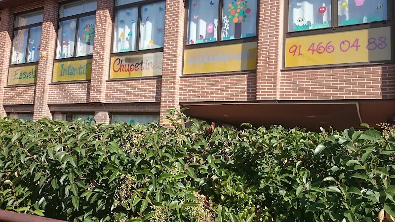 Escuela de Educación Infantil los Titeres - Madrid