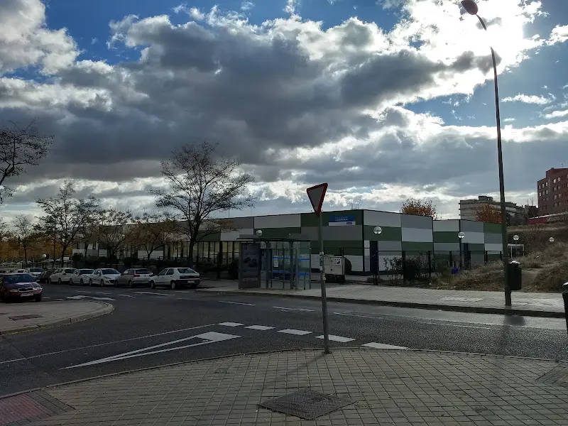 Escuela de Educación Infantil los Titeres - Colegio público en Madrid - foto 3