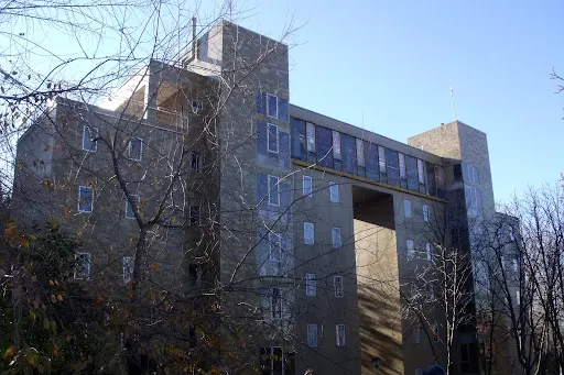 Colegio César Carlos