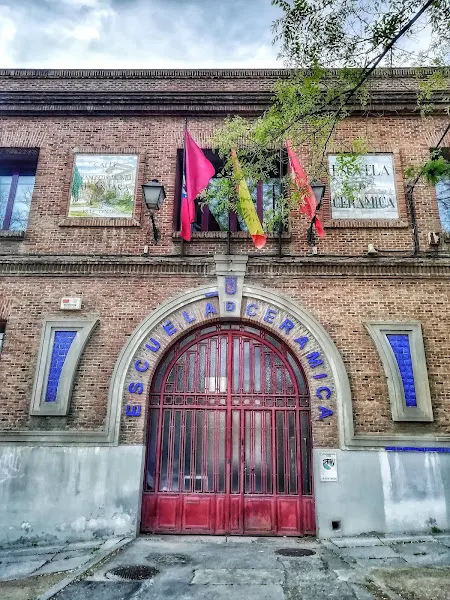 Escuela de Arte Francisco Alcántara. Cerámica - Centro educativo en Madrid - foto 2