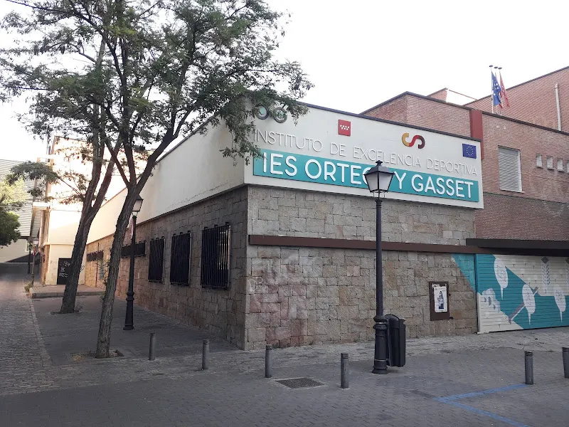 IES Ortega y Gasset - Instituto de secundaria en Madrid - foto 2
