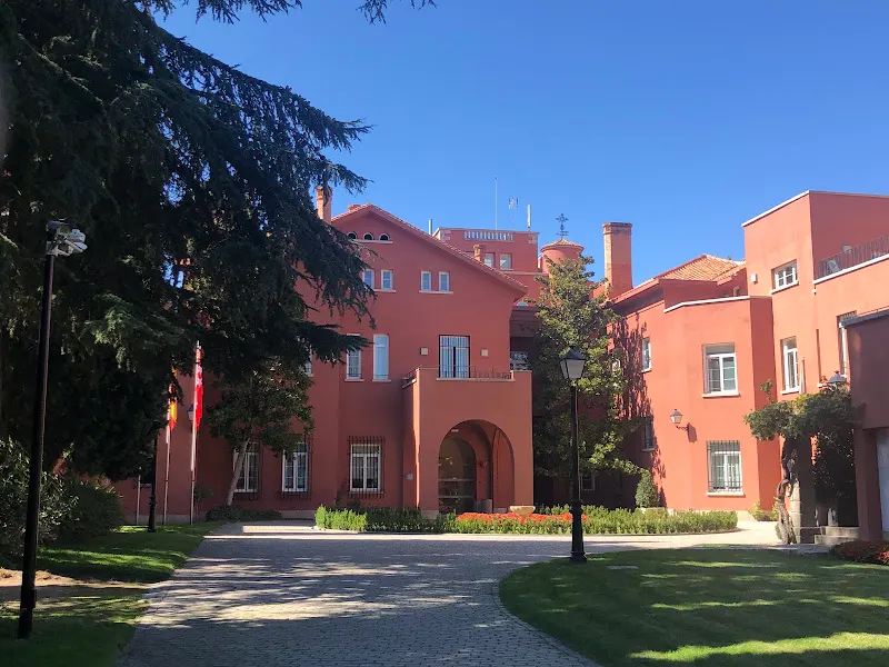 Campus Monte del Pilar, Mapfre - Escuela universitaria en Madrid - foto 2
