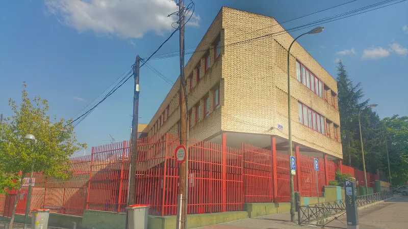 CEIP Arquitecto Gaudí - Colegio público en Madrid - foto 2