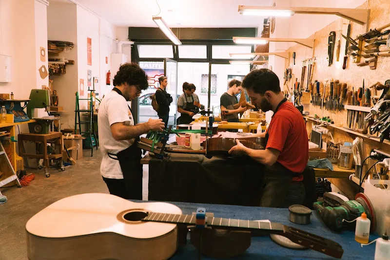 Glissando, Escuela Taller de Construcción de guitarra española