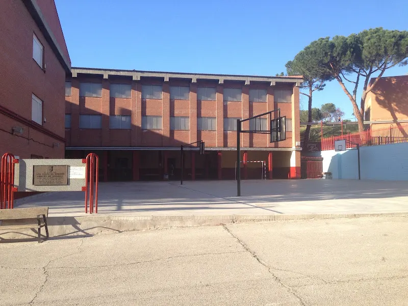 C.E.I.P. Jorge Guillén - Colegio público en Madrid - foto 3