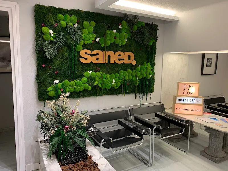 Escuela Sanitaria MED 21