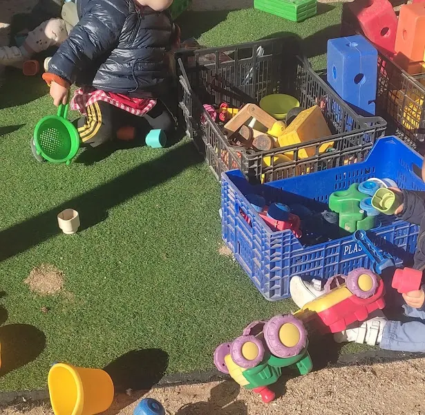Centro Privado De Educación Infantil La Abeja Maya - Madrid