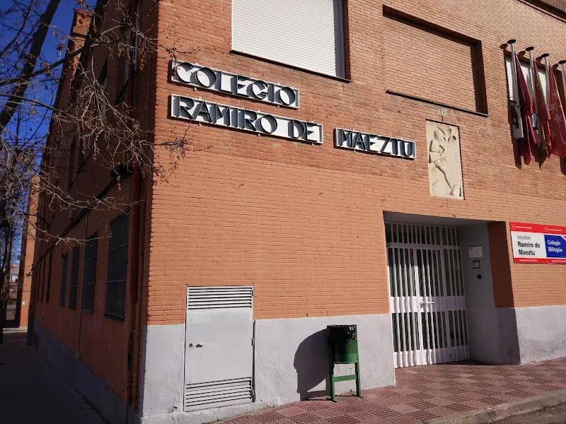 IES Ramiro de Maeztu - Instituto de secundaria en Madrid - foto 3