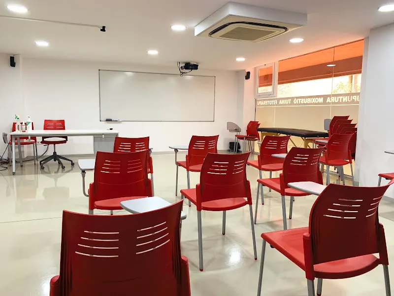 EMECC - Escuela de Medicina Clásica | Enseñanza Tradicional de Cultivo de la Vida, Medicina y Acupuntura Taoísta - Barcelona