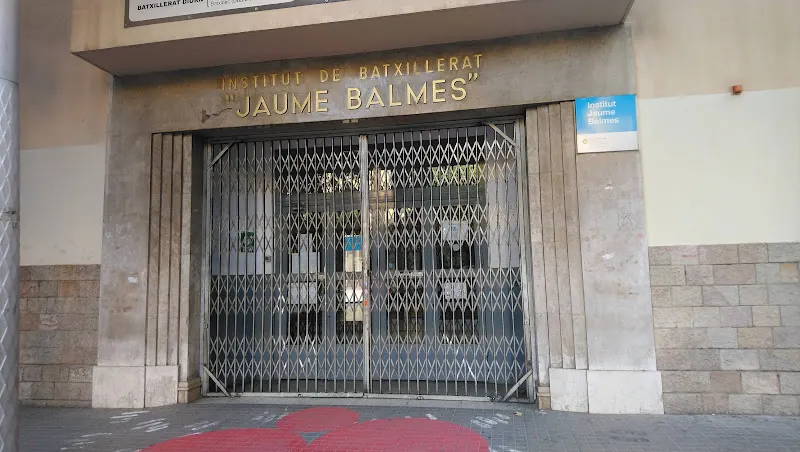 Instituto público Jaume Balmes - Instituto de secundaria en Barcelona - foto 2