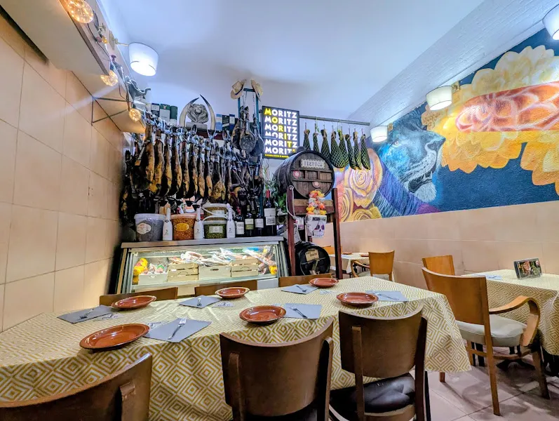 Antic efifici Colegio Ibérico - Instituto de secundaria en Barcelona - foto 3