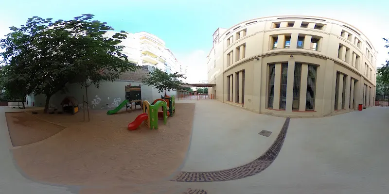 Escola Els Llorers - Colegio público en Barcelona - foto 2