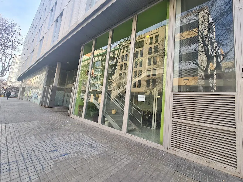 EBM Londres - Guardería en Barcelona - foto 2
