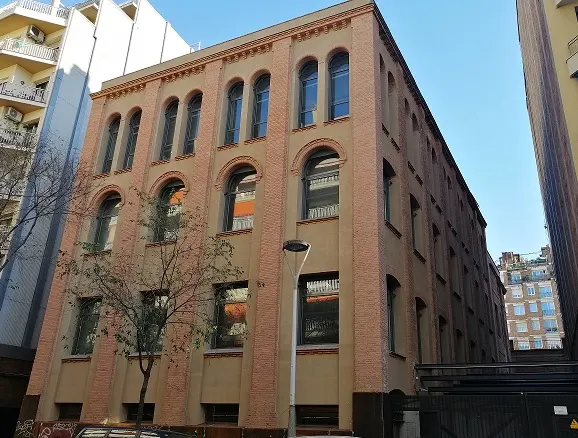 UB- Escuela Superior de Relaciones Públicas - Barcelona