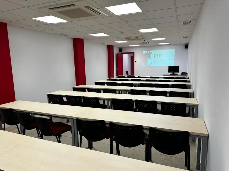 Escuela Internacional de Protocolo y Eventos Sede Barcelona - Escuela universitaria en Barcelona - foto 3