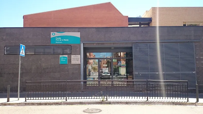 Escuela Prat de la Manta - Colegio público en Hospitalet de Llobregat (L) - foto 2
