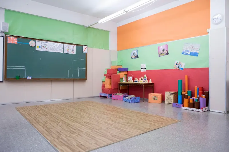 Escuela Seat - Colegio público en Barcelona - foto 2