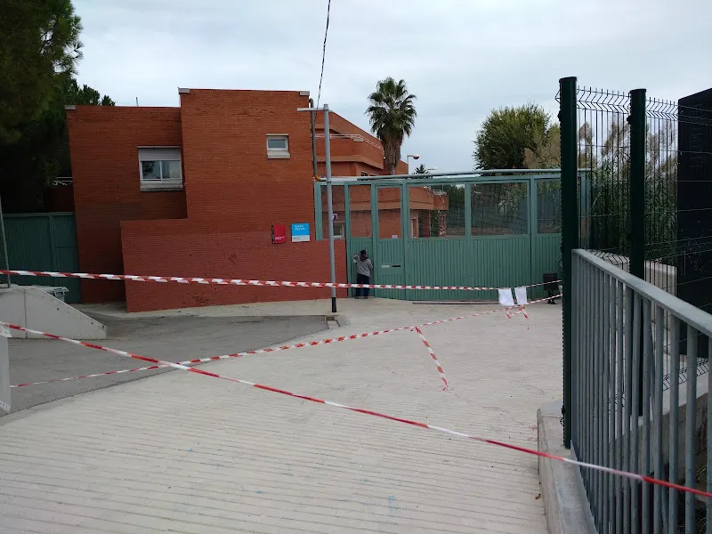 Escuela Pública Pau Vila