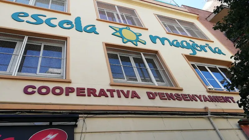 Asociación de Padres Bordeta San Medin - Colegio público en Barcelona - foto 3