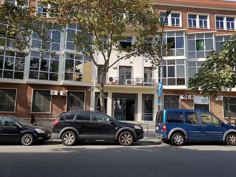 Institut Sants - Instituto de secundaria en Barcelona - foto 2