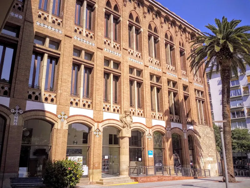 Instituto Escuela Tres Fonts Les Corts - Edificio 1
