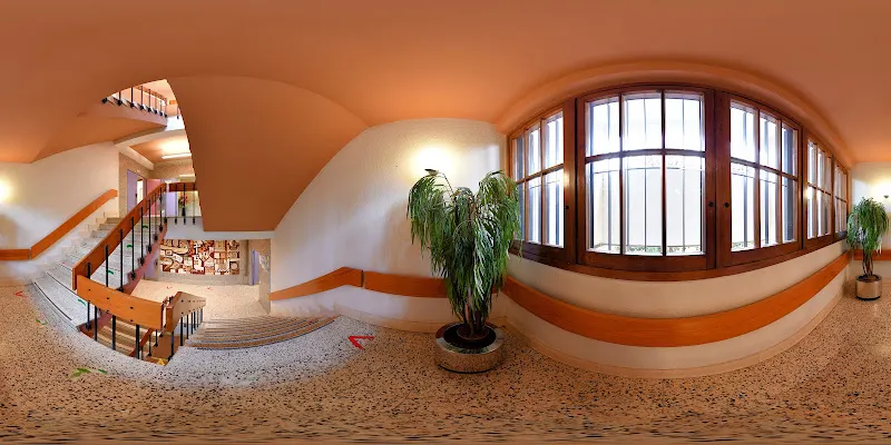 Escuela Santísima Trinidad - Escuela católica en Barcelona - foto 2